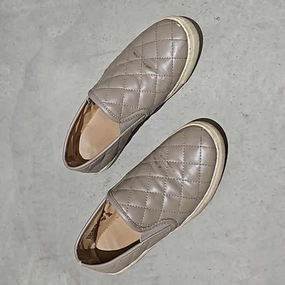 Beige Slip on - Picture 2 of 6